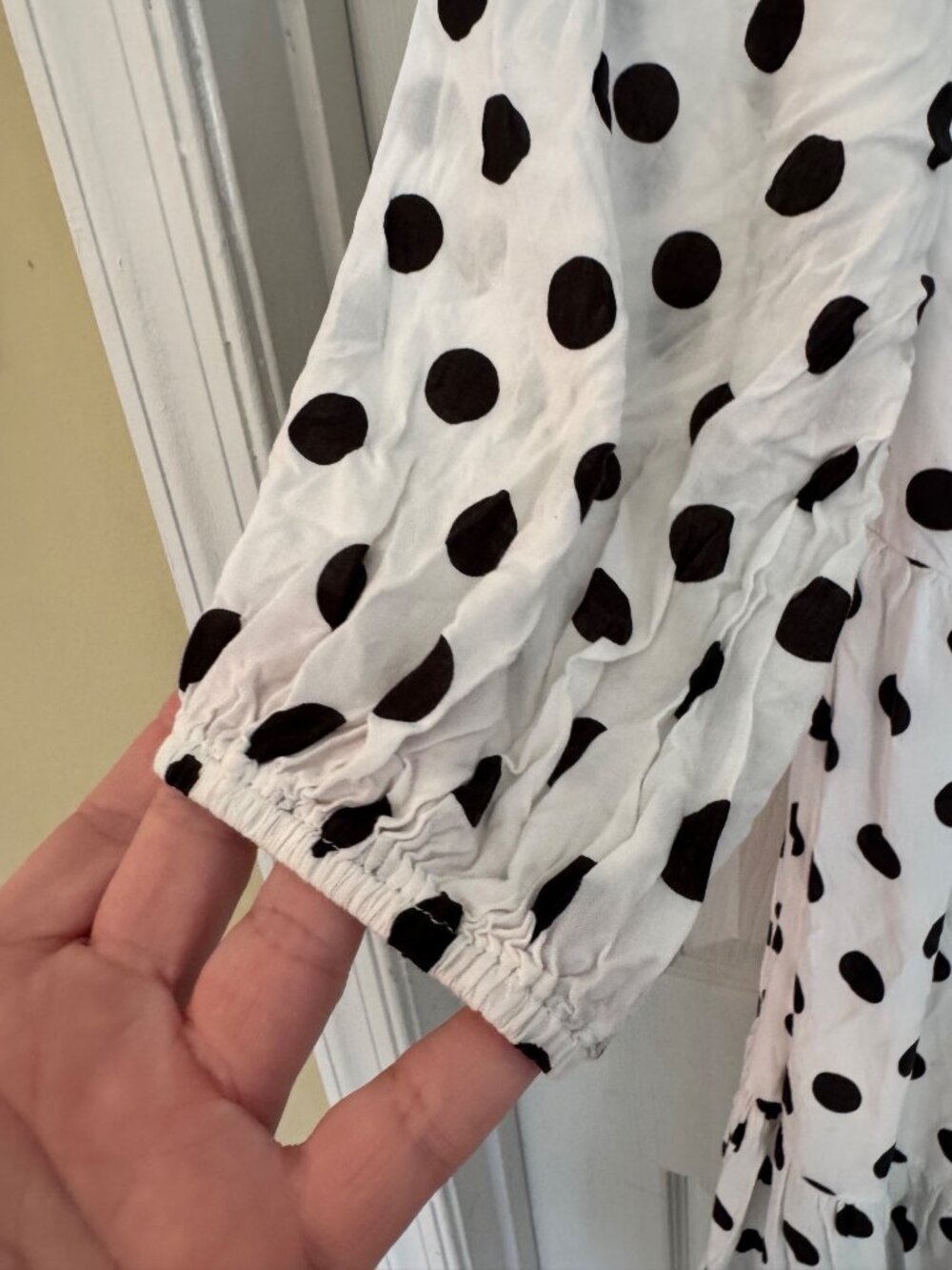 Petal + Pup Short Sleeve V-neck Polka Dot Mini Dress Size 4 - Picture 5 of 7